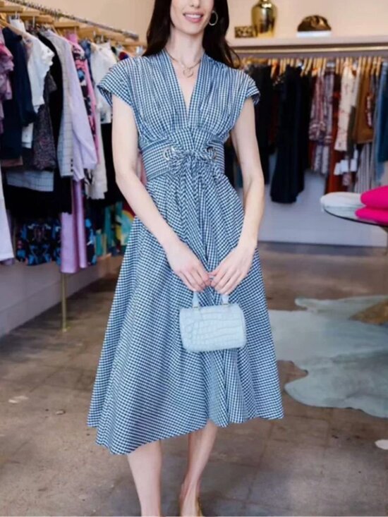 Alexis Dresses & Skirts - Alexis Riviera Midi Dress Medium Navy Ivory Check